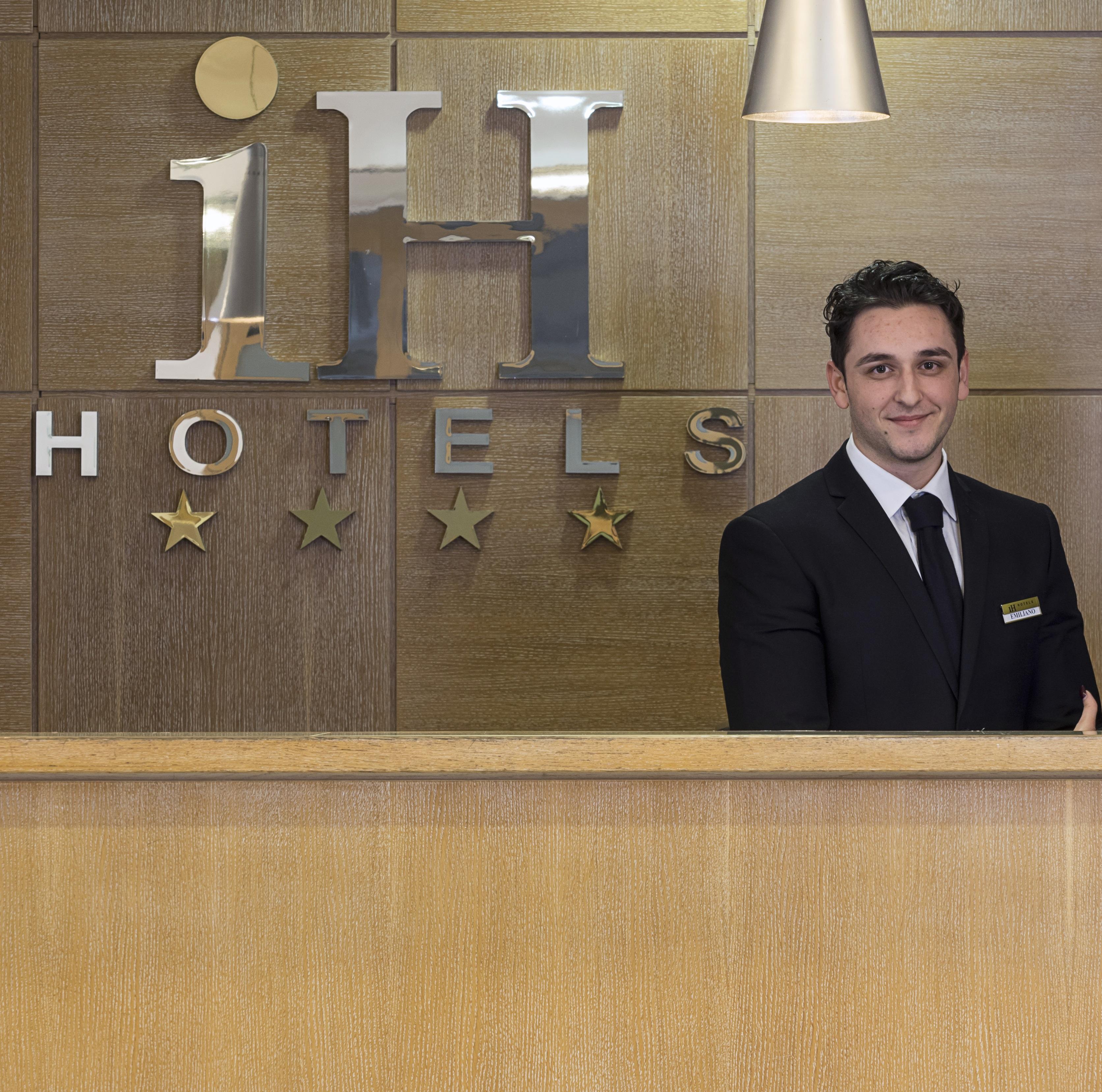 Ih Hotels Firenze Business Скандіччі Екстер'єр фото