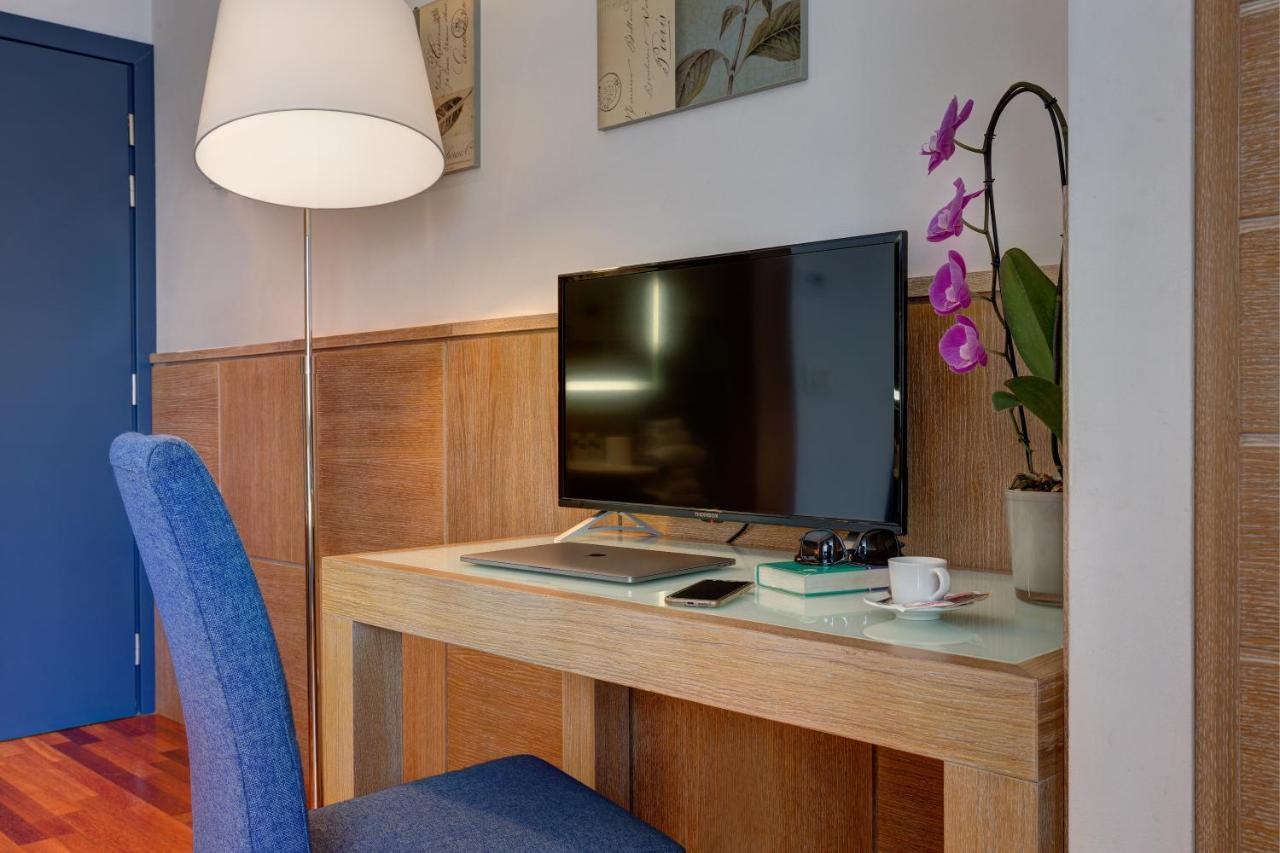 Ih Hotels Firenze Business Скандіччі Екстер'єр фото